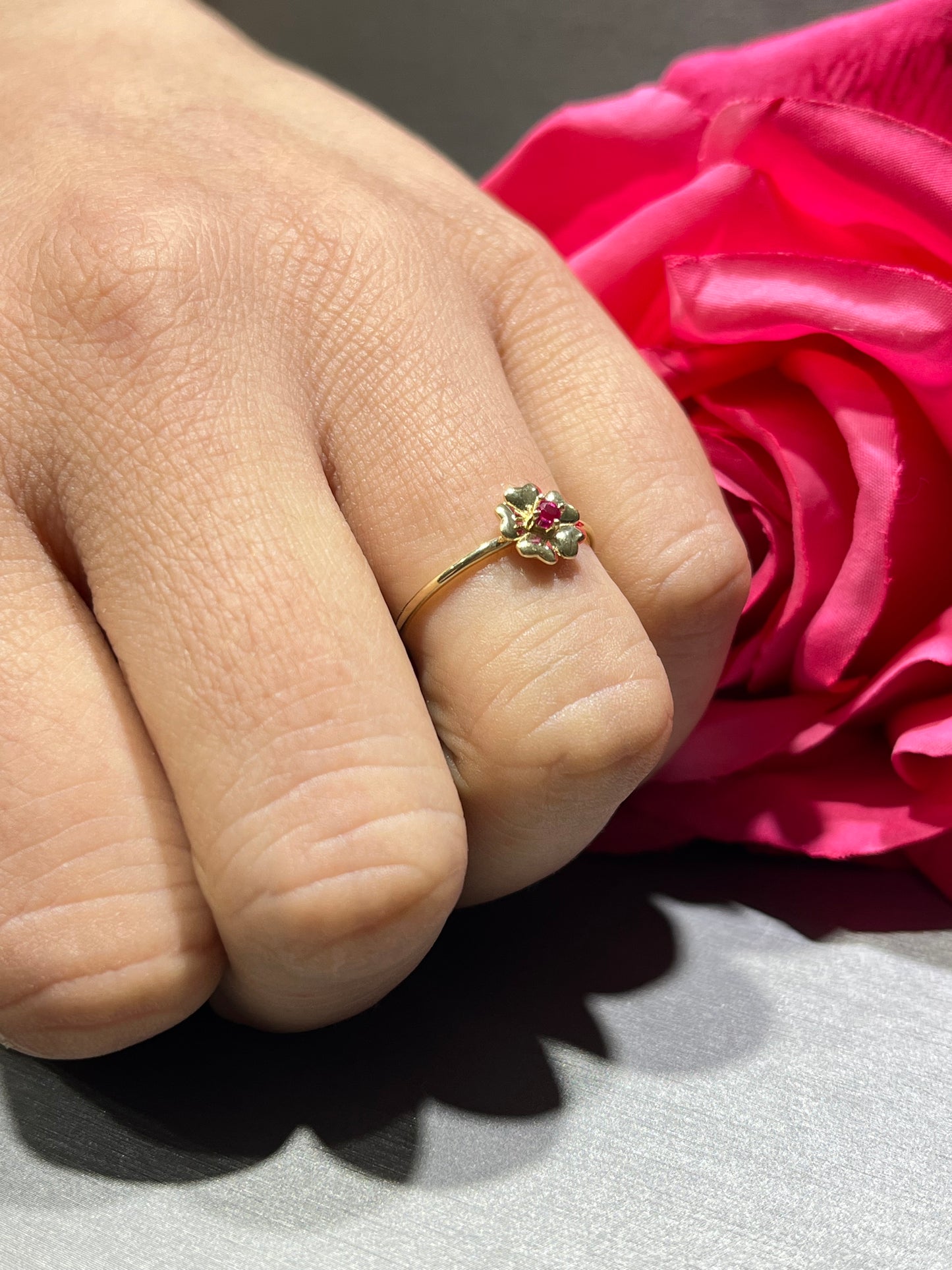 14K Flower 🌸 Women’s Ring Yellow Gold